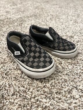 Vans Kids Slip-On Checkerboard Sneakers in Black and Gray
